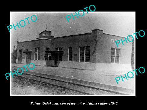 OLD LARGE HISTORIC PHOTO OF POTEAU OKLAHOMA, THE RAILROAD DEPOT STATION c1940