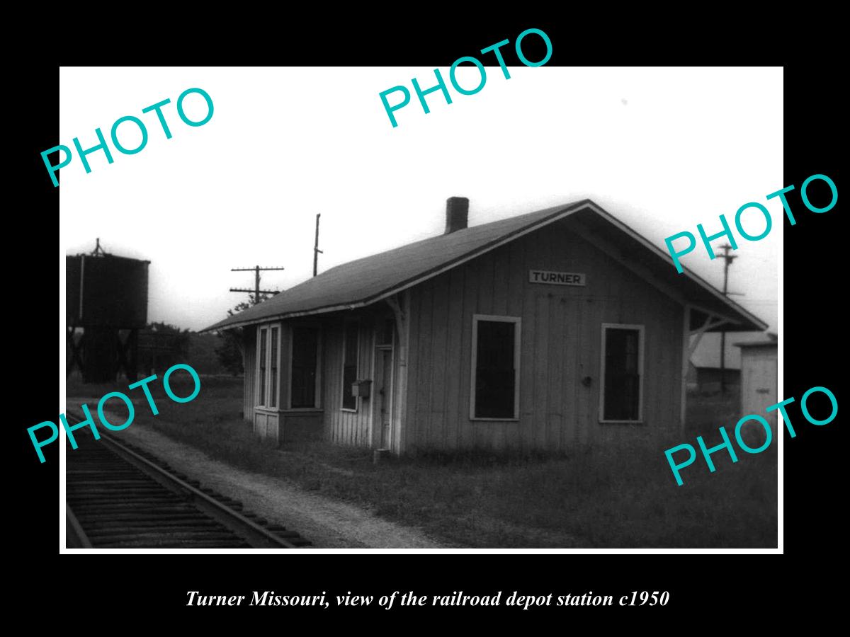 OLD LARGE HISTORIC PHOTO OF TURNER MISSOURI, THE RAILROAD DEPOT STATION c1950