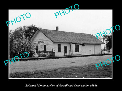 OLD LARGE HISTORIC PHOTO OF BELTRAMI MONTANA, THE RAILROAD DEPOT STATION c1960