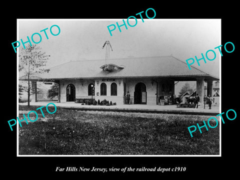 OLD LARGE HISTORIC PHOTO OF FAR HILLS NEW JERSEY, RAILROAD DEPOT STATION c1910