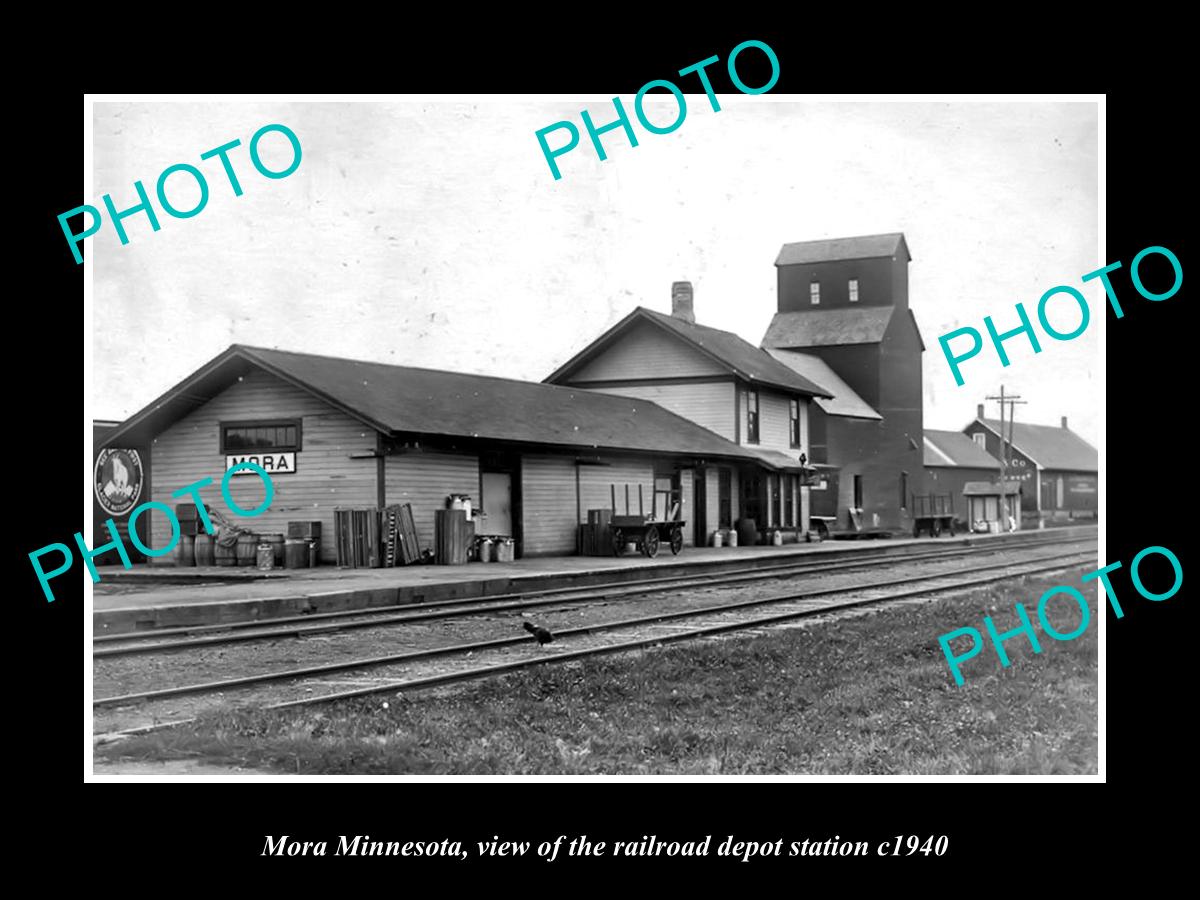 OLD LARGE HISTORIC PHOTO OF MORA MINNESOTA, RAILROAD DEPOT STATION c1940