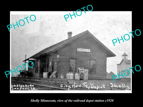 OLD LARGE HISTORIC PHOTO OF SHELLY MINNESOTA, RAILROAD DEPOT STATION c1920