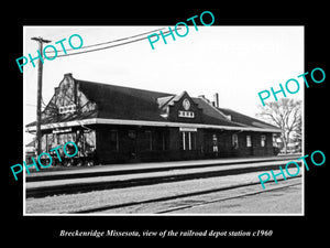 OLD LARGE HISTORIC PHOTO OF BRECKENRIDGE MINNESOTA RAILROAD DEPOT STATION c1960