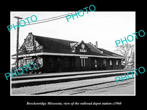 OLD LARGE HISTORIC PHOTO OF BRECKENRIDGE MINNESOTA RAILROAD DEPOT STATION c1960