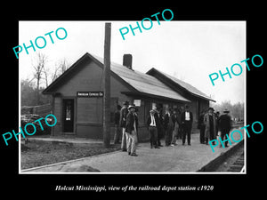 OLD LARGE HISTORIC PHOTO OF HOLCUT MISSISSIPPI, THE RAILROAD DEPOT STATION c1920