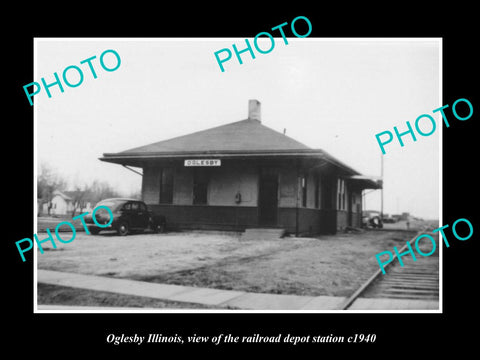 OLD LARGE HISTORIC PHOTO OF OGLESBY ILLINOIS, THE RAILROAD DEPOT STATION c1940