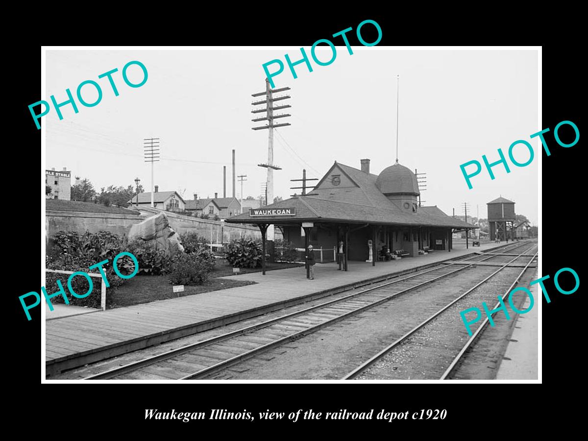 OLD LARGE HISTORIC PHOTO OF WAUKEGAN ILLINOIS, THE RAILROAD DEPOT STATION c1920