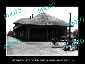 OLD LARGE HISTORIC PHOTO OF ARTESIA MISSISSIPPI, RAILROAD DEPOT STATION c1920