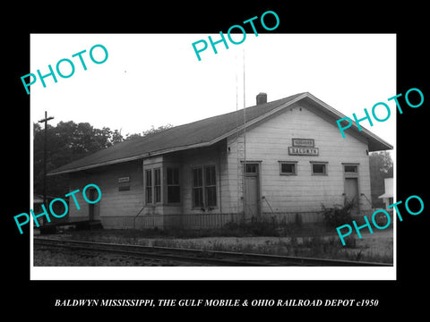 OLD LARGE HISTORIC PHOTO OF BALDWYN MISSISSIPPI, RAILROAD DEPOT STATION c1950