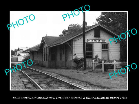 OLD LARGE HISTORIC PHOTO OF BLUE MOUNTAIN MISSISSIPPI, THE RAILROAD DEPOT c1950