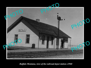 OLD LARGE HISTORIC PHOTO OF BUFFALO MONTANA, THE RAILROAD DEPOT STATION c1960