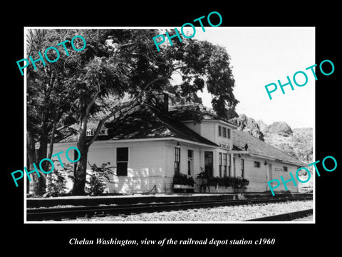 OLD LARGE HISTORIC PHOTO OF CHELAN WASHINGTON, THE RAILROAD DEPOT STATION c1960