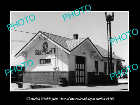 OLD LARGE HISTORIC PHOTO OF CHEWELAH WASHINGTON RAILROAD DEPOT STATION c1960