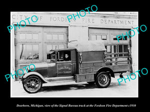 OLD LARGE HISTORIC PHOTO OF DEARBORN MICHIGAN, THE SIGNAL BUREAU TRUCK c1930