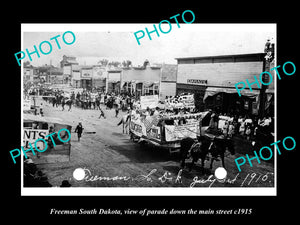 OLD LARGE HISTORIC PHOTO OF FREEMAN SOUTH DAKOTA, PARADE ON THE MAIN STREET 1915