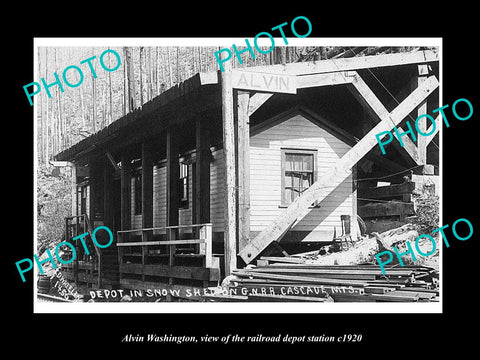 OLD LARGE HISTORIC PHOTO OF ALVIN WASHINGTON, THE RAILROAD DEPOT STATION c1920