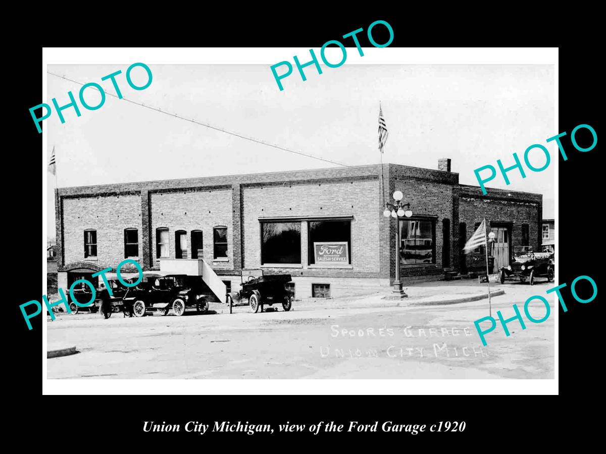 OLD LARGE HISTORIC PHOTO OF UNION CITY MICHIGAN, THE FORD MOTOR GARAGE c1920