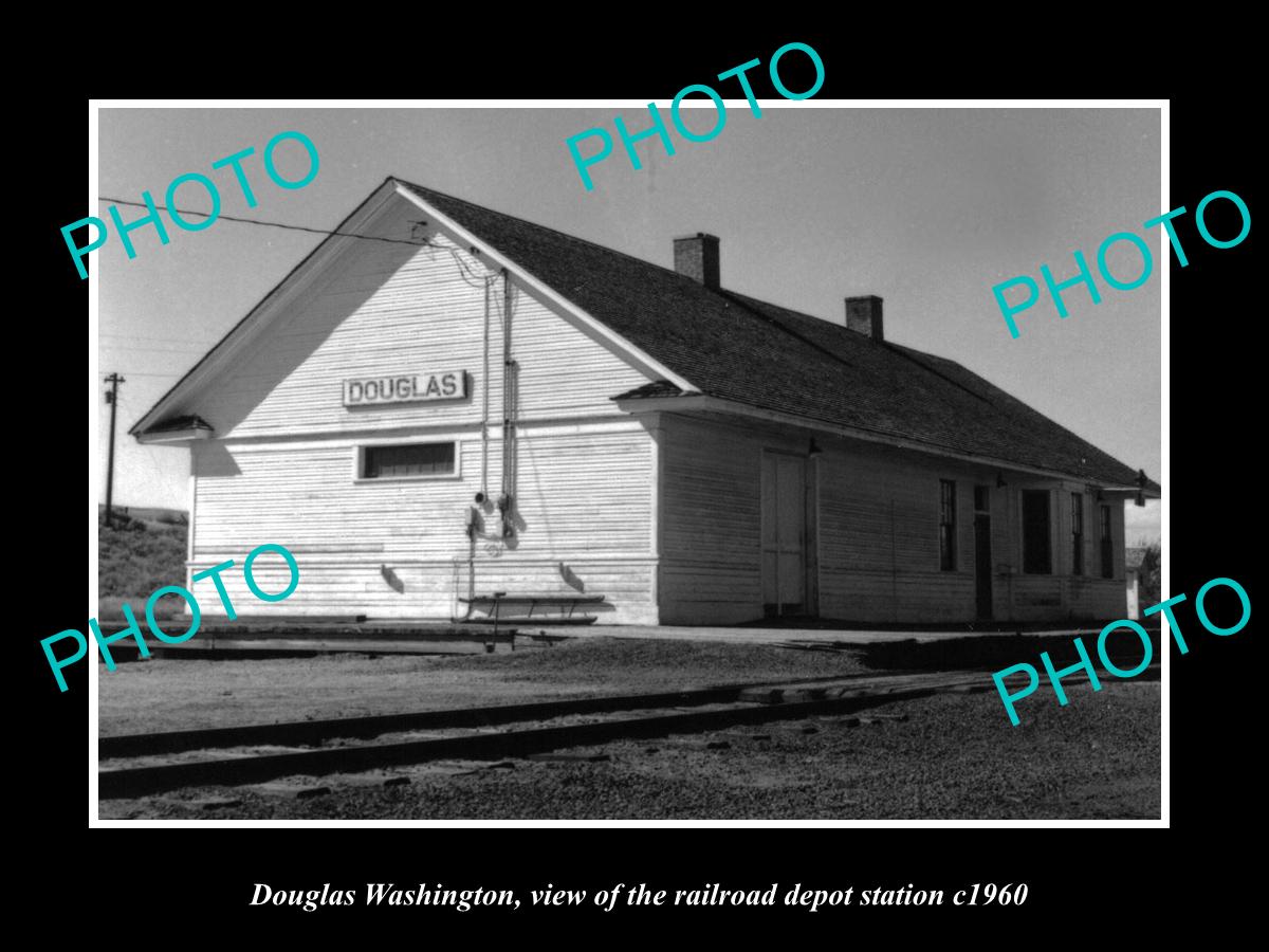 OLD LARGE HISTORIC PHOTO OF DOUGLAS WASHINGTON, THE RAILROAD DEPOT STATION c1960