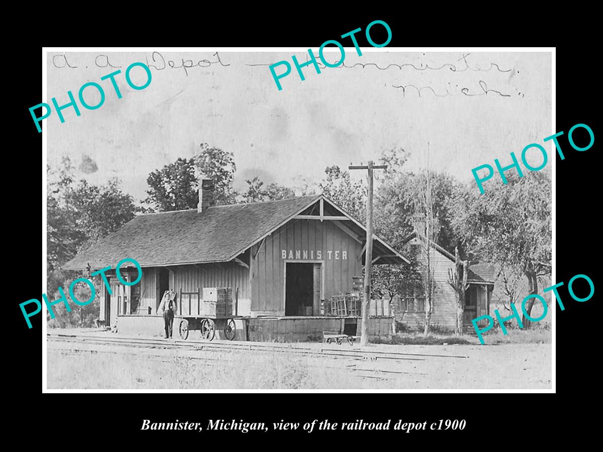 OLD LARGE HISTORIC PHOTO OF BANNISTER MICHIGAN, THE RAILROAD DEPOT STATION c1900