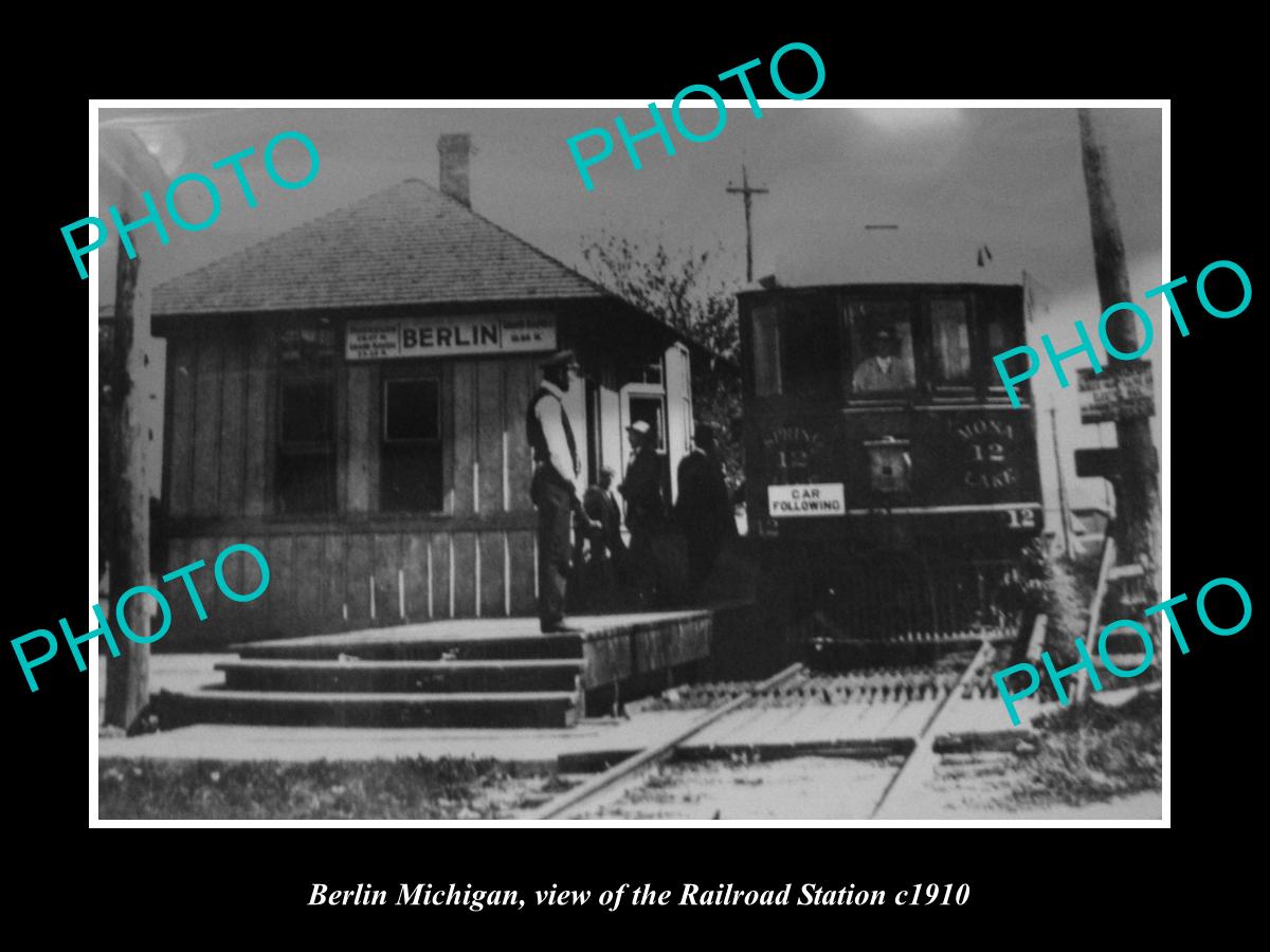 OLD LARGE HISTORIC PHOTO OF BERLIN MICHIGAN, VIEW OF THE RAILROAD DEPOT c1910