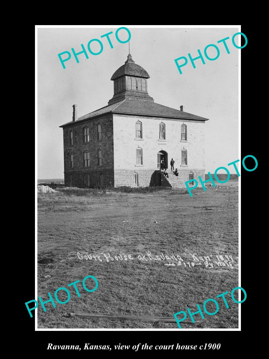 OLD LARGE HISTORIC PHOTO OF RAVANNA KANSAS, VIEW OF THE COURT HOUSE c1900