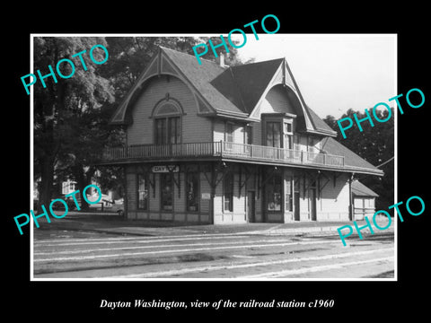 OLD LARGE HISTORIC PHOTO OF DAYTON WASHINGTON, THE RAILROAD DEPOT STATION c1960