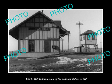 OLD LARGE HISTORIC PHOTO OF CLARKS HILL INDIANA, THE RAILROAD DEPOT STATION 1940