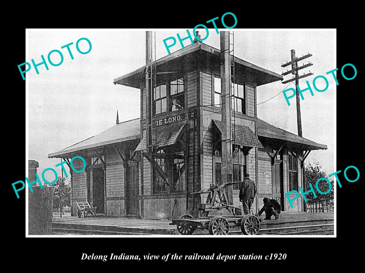 OLD LARGE HISTORIC PHOTO OF DELONG INDIANA, THE RAILROAD DEPOT STATION c1920