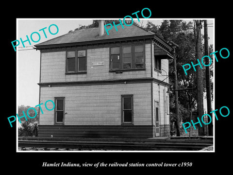 OLD LARGE HISTORIC PHOTO OF HAMLET INDIANA, THE RAILROAD DEPOT STATION c1950