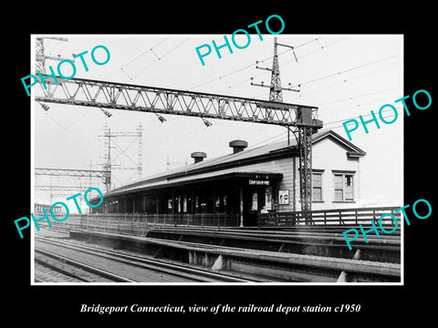 OLD LARGE HISTORIC PHOTO OF BRIDGEPORT CONNECTICUT, THE RAILROAD STATION c1950