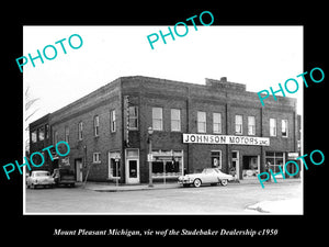 OLD LARGE HISTORIC PHOTO OF Mt PLEASANT MICHIGAN, THE STUDEBAKER DEALERSHIP 1950